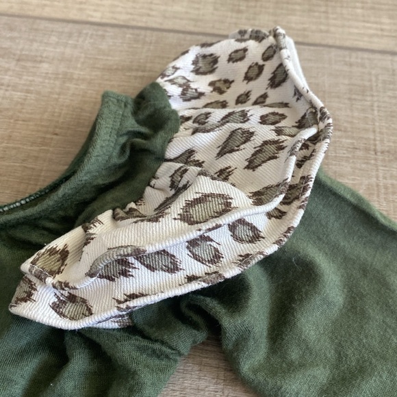 This Tribe of Three ruffle sleeve bodysuit - Picture 4 of 4